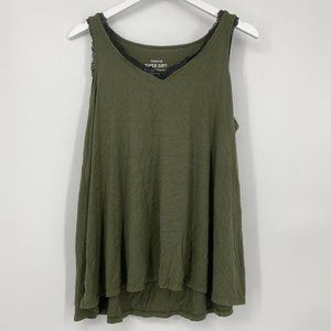 Torrid Tank Top Shirt Sleeveless Super Soft Green
